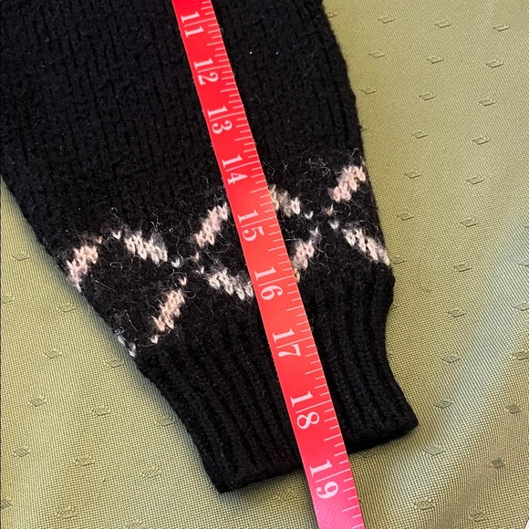 VINTAGE Black Embellished Sweater size L - Picture 10 of 10